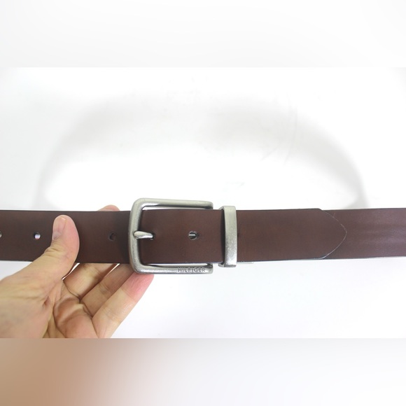 1980’s-90’s 31”-37” Reversible TOMMY HILFIGER Vintage Black & Brown Leather Belt - Picture 8 of 10